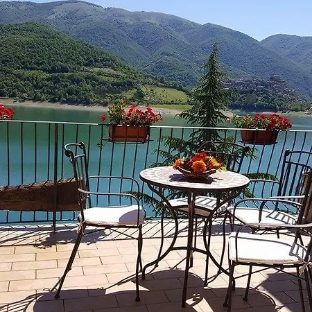 B&B La Casetta Sul Lago Colle di Tora Exterior foto